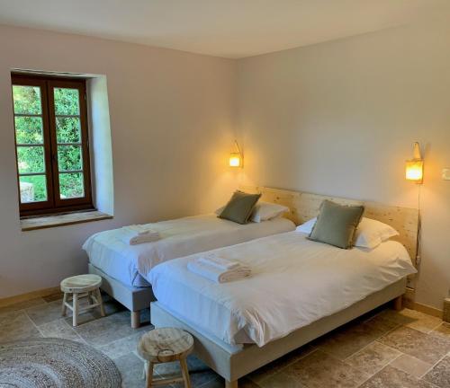 Gite de charme avec piscine - a charming cottage gite with swimming pool