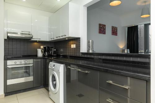 Luton Vacation Homes -Silverene Tower Full marina view ,Dubai Marina A50AB7, Dubai (Foto 6)