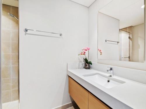 Mesmerizing 2BDR in Creek Harbour HG1-1907 - image 10