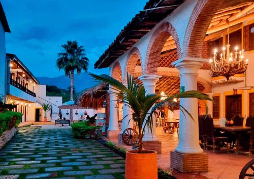 Hotel Santa Barbara Colonial - Santa Fe De Antioquia
