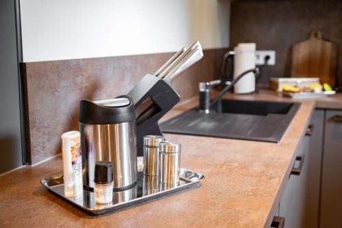 บริการและสิ่งอำนวยความสะดวก, exkl. romantisches SM Apartment Black Rose in กิฟฮอร์น