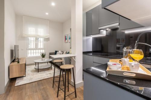Charming 1-Bed Apartment in Chamberí Madrid, Madryt (zdjęcie 7)