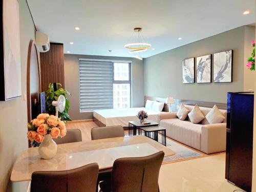 Mon Cherry Apartment - Greenbay Garden Ha Long