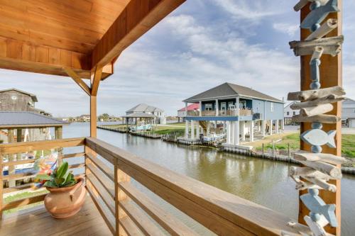 Private Dock, Lanai Bayou Retreat in Barataria! in Lafitte