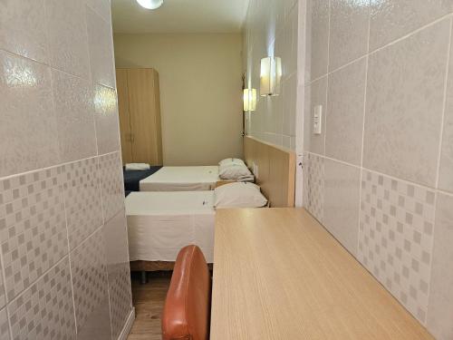 Triple Room image 2