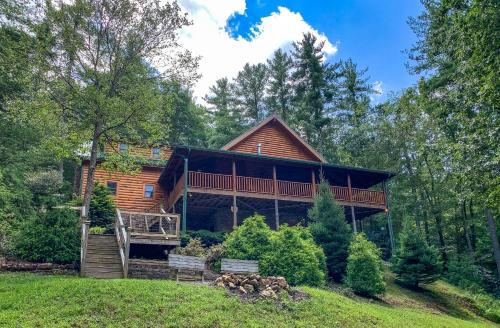 Pine Log Lodge in Jefferson, USA
