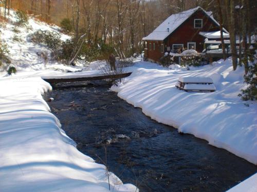 Roaring Creek - Todd