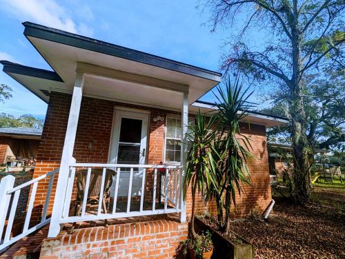 Welcome to the Kind Apartment! in Brunswick