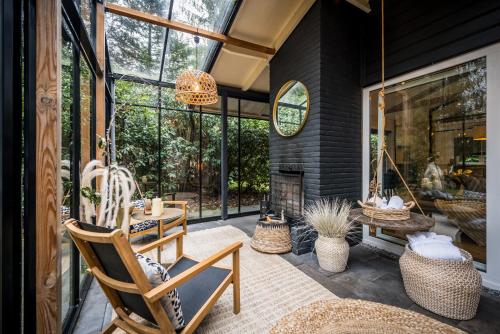  Boutique Bungalow No.1 met sauna, hottub en boskas in Rheezerveen