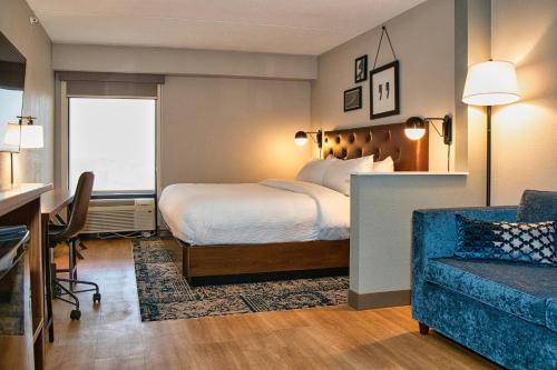 Four Points by Sheraton Allentown Lehigh Valley - Tap to explore photos