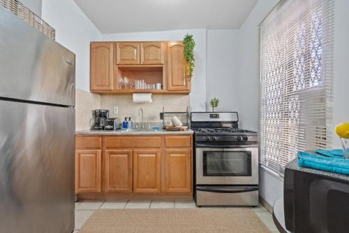 1BR Apt Walk to Central Park and Columbia University