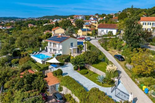 Villa Maelynn Opatija with Heated Pool and Sea View