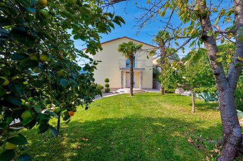 Villa Maelynn Opatija with Heated Pool and Sea View