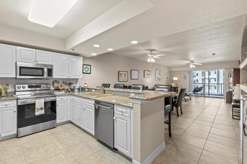 Oceanwalk 14-404 in New Smyrna Beach, USA