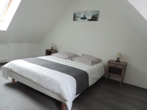 gîte composé de 2 maisons avec cheminée et sauna (gite compose de 2 maisons avec cheminee et sauna) in Houdetot