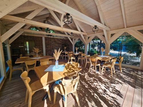 Versant Hotel & Spa - image 9