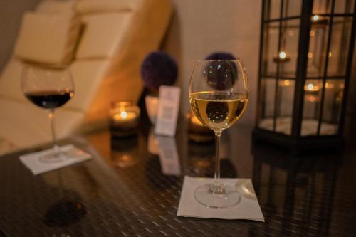 Versant Hotel & Spa - image 12