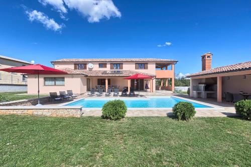 Villa Amber by Istra Vacation in Rojņici