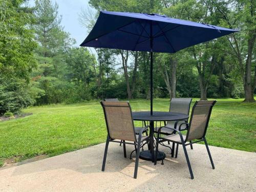 5 Bedrooms on a flat acre. Great water pressure! in Downingtown, USA