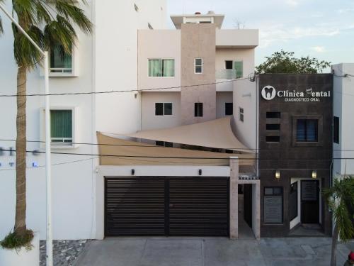 Suites Casa Blanca in La Paz, Mexico
