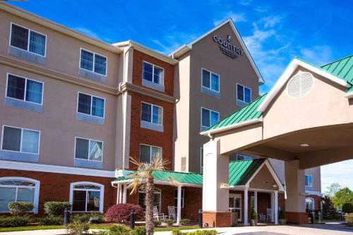 . Country Inn & Suites by Radisson, Wilson, NC