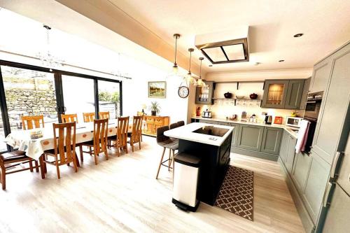 Stretton House - Family friendly house in the heart of Tenby.