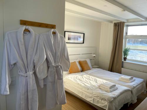 1 double bed
