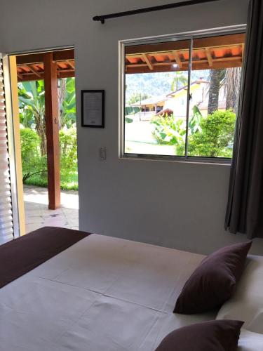 Pousada Ana e o Mar in Praia do Pereque-Acu