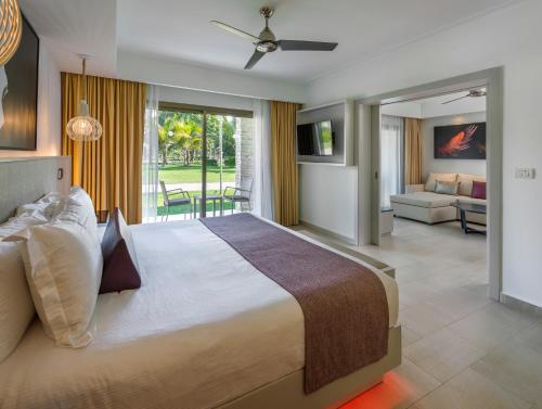 Royalton CHIC Punta Cana, An Autograph Collection All-Inclusive Resort & Casino, Adults Only photo 1