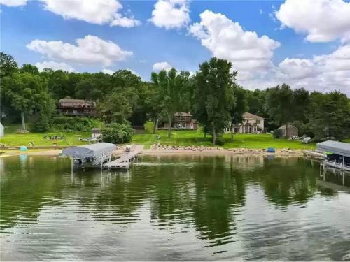 Lake Cabin; Renovated, Flat Lot, Dock, Sandy Beach, Many Games and Lake Toys!