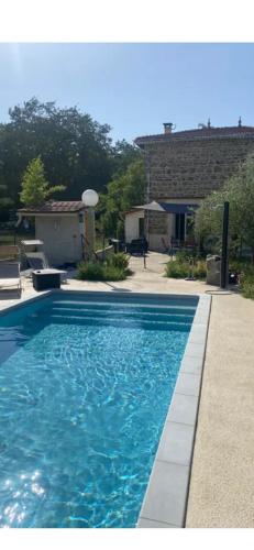 Maison avec piscine - Accommodation - Saint-Pierre-de-Boeuf