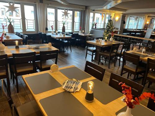 ผับ/เลาจน์, Zum Schwan in มอนไฮม์ อัม ไรน์