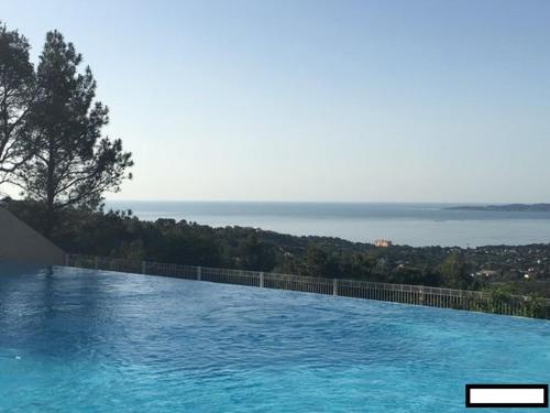 Bellevue 953 - Les Issambres - vue mer - piscine