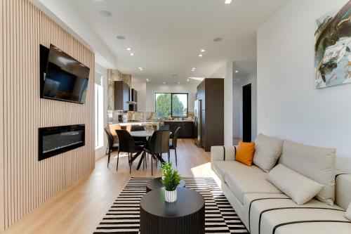 Brand New Modern 4 Bedroom House Pickfair Village, Los Angeles (fotografie 10)