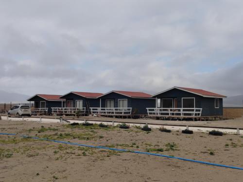 . Cabañas el llano punta de choros
