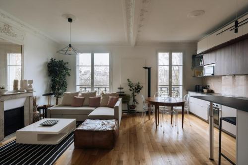 Gorgeous Riverfront 1BD Apartment Eiffel Tower! - Location saisonnière - Paris