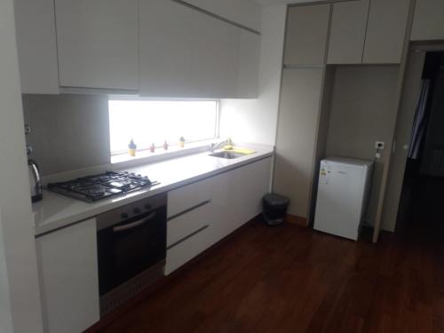 One-Bedroom Apartment image 1