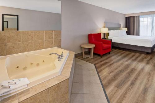 Country Inn & Suites by Radisson Salisbury MD - image 4