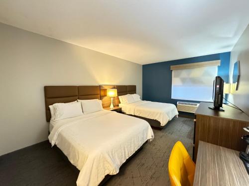 Holiday Inn Express Hotel & Suites St. Paul - Woodbury, an IHG Hotel