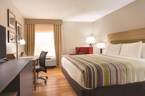 Photo - Country Inn & Suites by Radisson, North Little Rock, AR