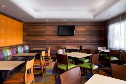 Country Inn & Suites by Radisson, Phoenix Airport, AZ