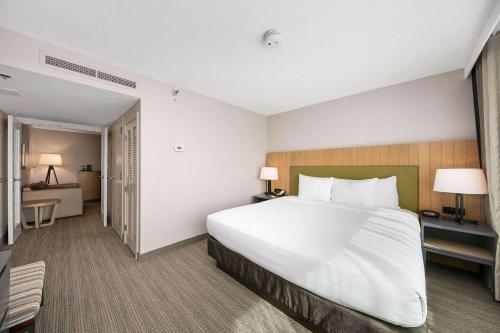 Country Inn & Suites by Radisson, San Diego North, CA