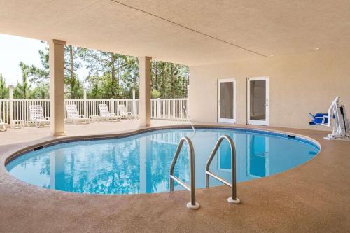 Country Inn & Suites by Radisson, Panama City Beach, FL