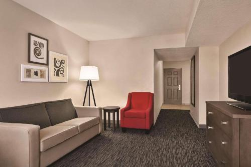 Country Inn & Suites by Radisson, Tampa-Brandon, FL