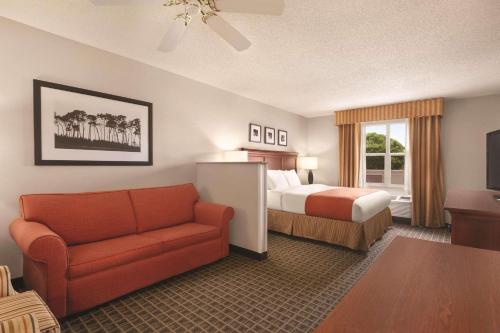 Country Inn & Suites by Radisson, Lawrenceville, GA