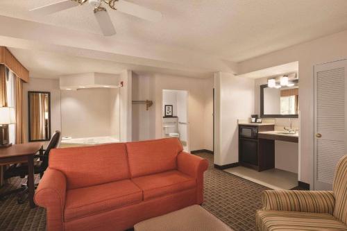 Country Inn & Suites by Radisson, Lawrenceville, GA