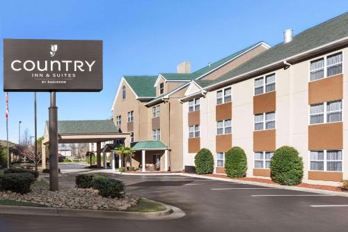 Country Inn & Suites by Radisson, Dalton, GA