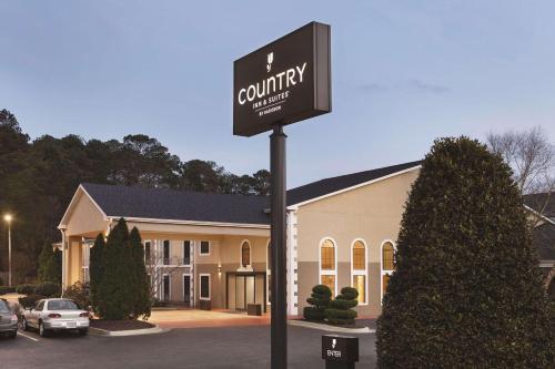 . Country Inn & Suites by Radisson, Griffin, GA