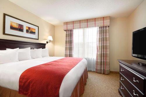 Photo - Country Inn & Suites by Radisson, Norcross, GA