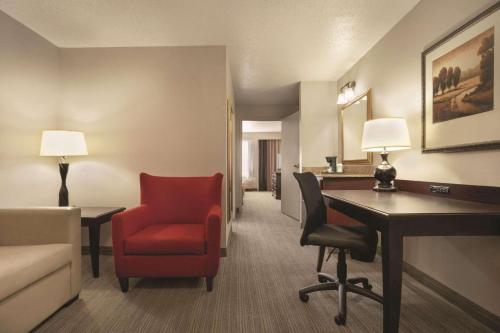 Country Inn & Suites by Radisson, Moline Airport, IL in Moline, USA